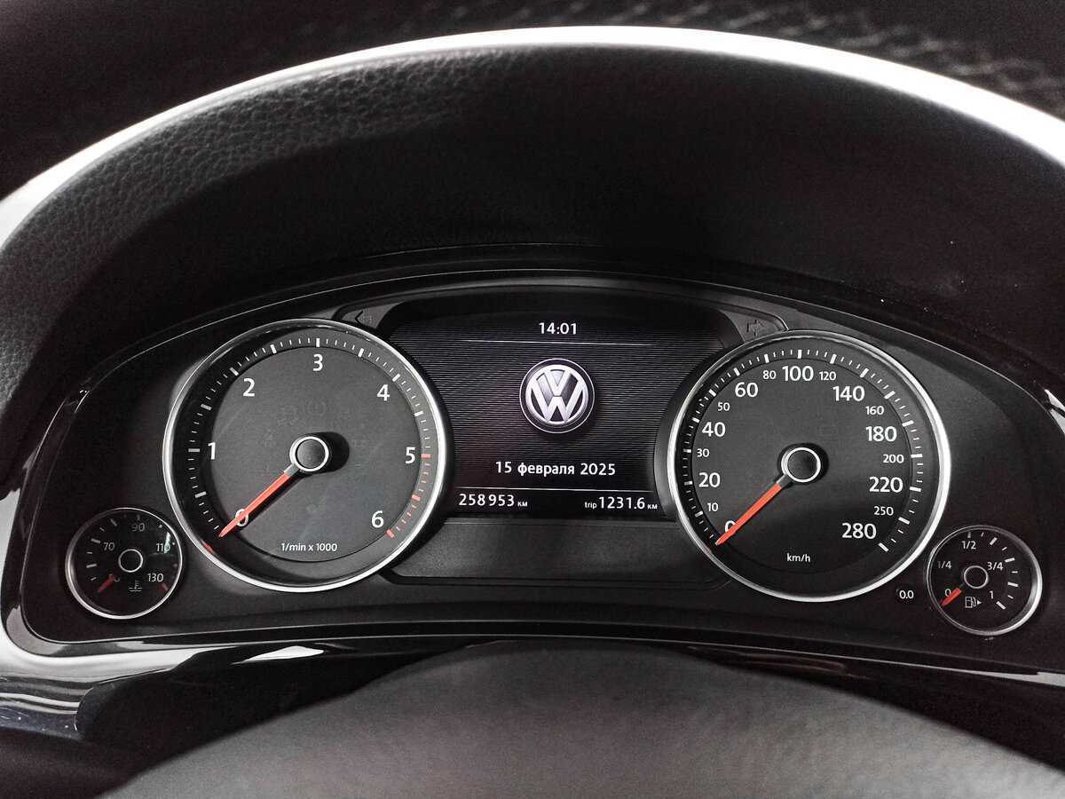 Volkswagen Touareg 2013 года с пробегом. Фото: #9