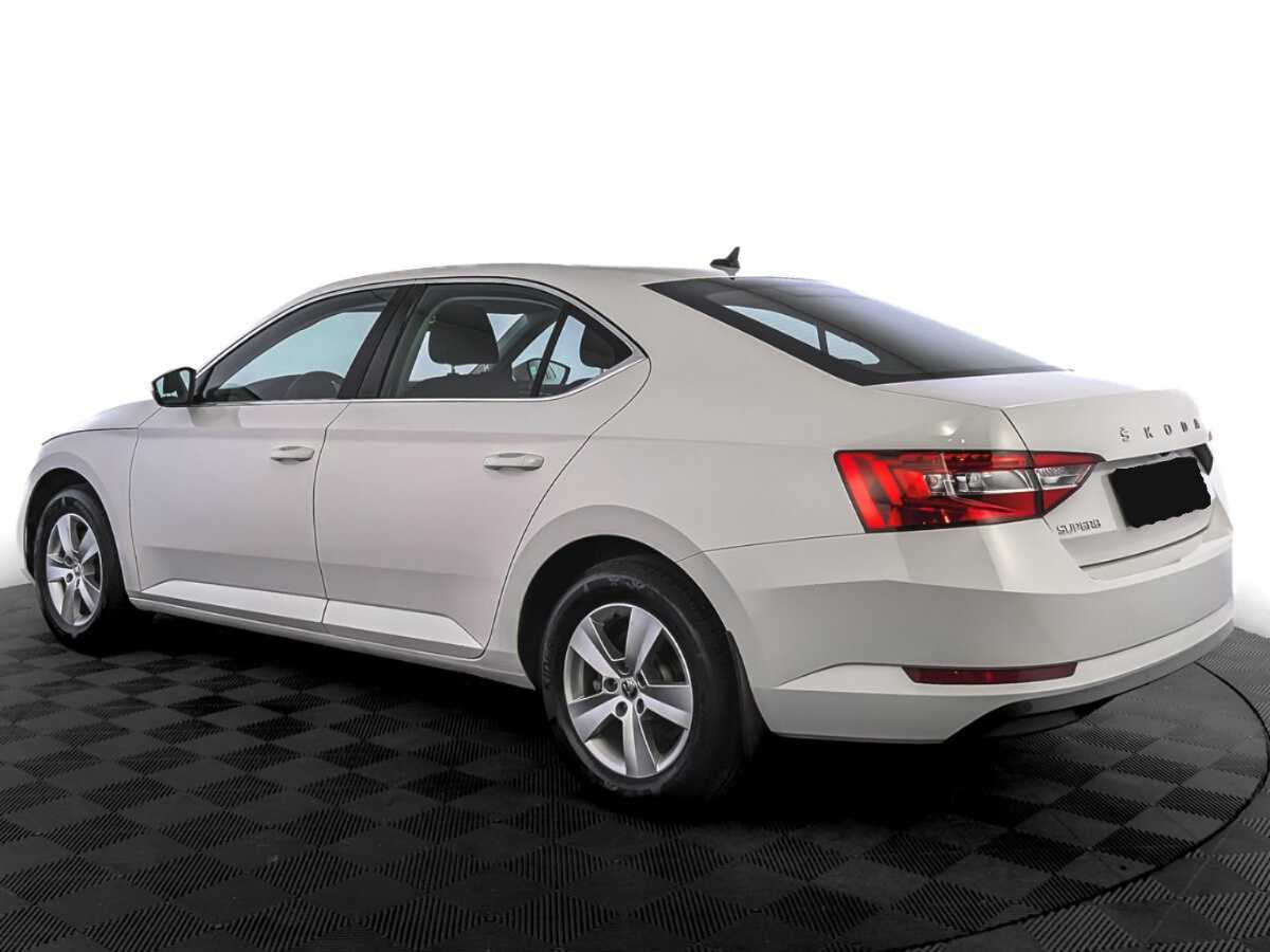 Skoda Superb 2021 года с пробегом. Фото: #6