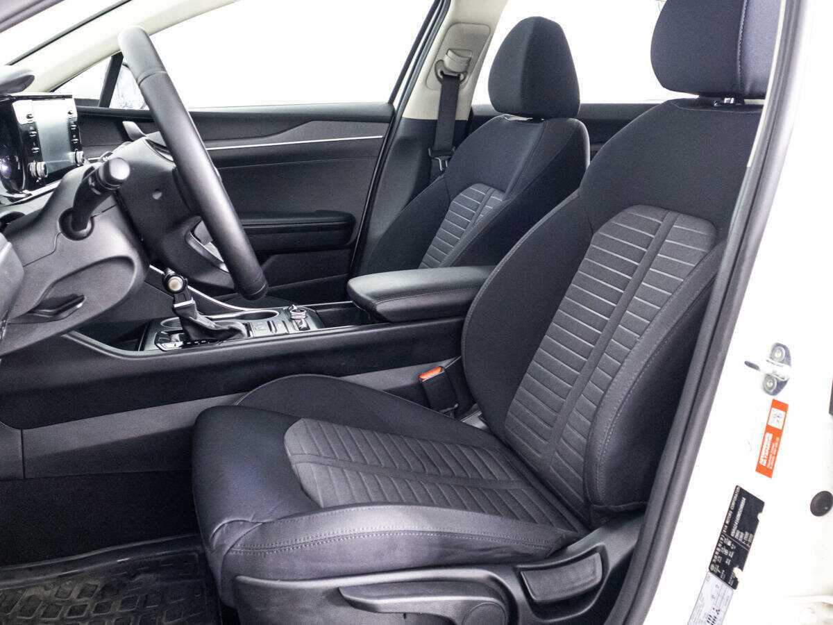 Kia K5 2021 года с пробегом. Фото: #14