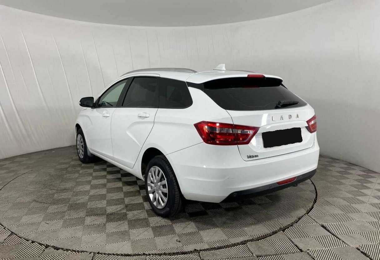 Lada (ВАЗ) Vesta 2021 года с пробегом. Фото: #6