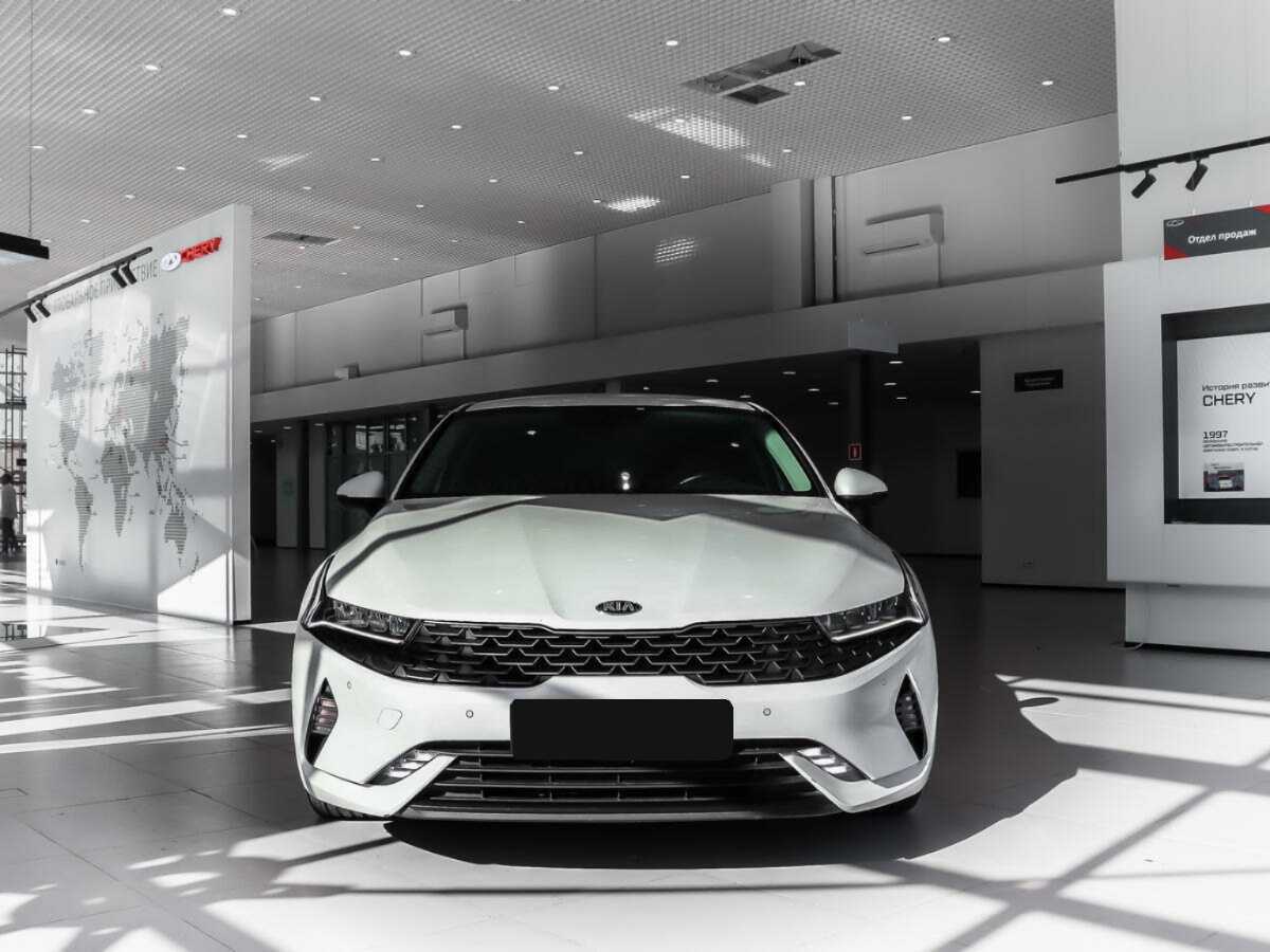 Kia K5 2021 года с пробегом. Фото: #1