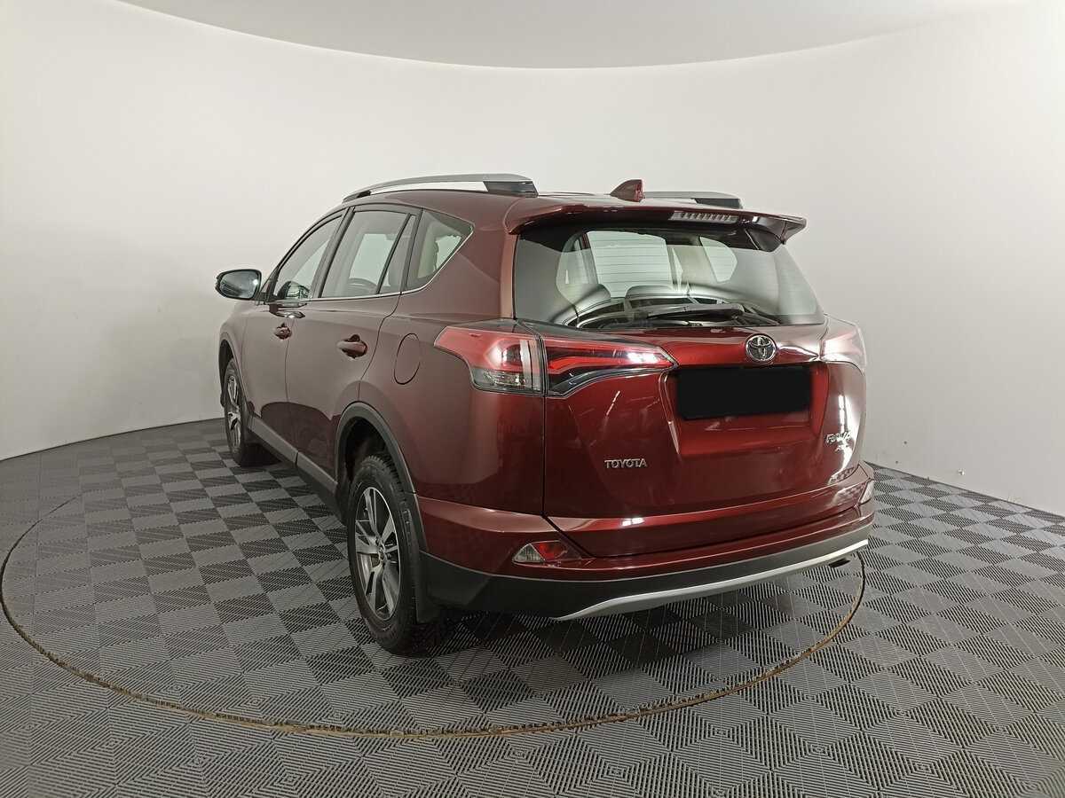 Toyota RAV4 2018 года с пробегом. Фото: #6