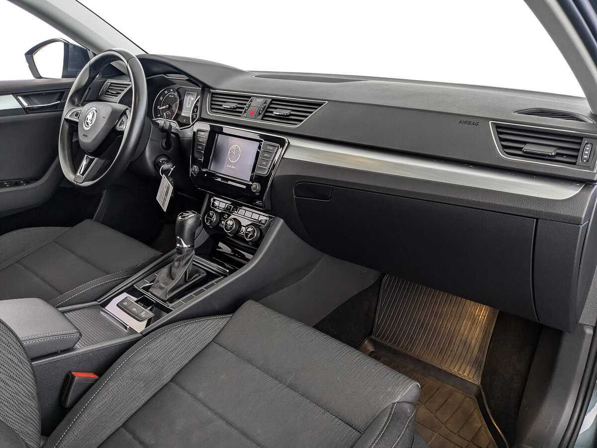 Skoda Superb 2019 года с пробегом. Фото: #8