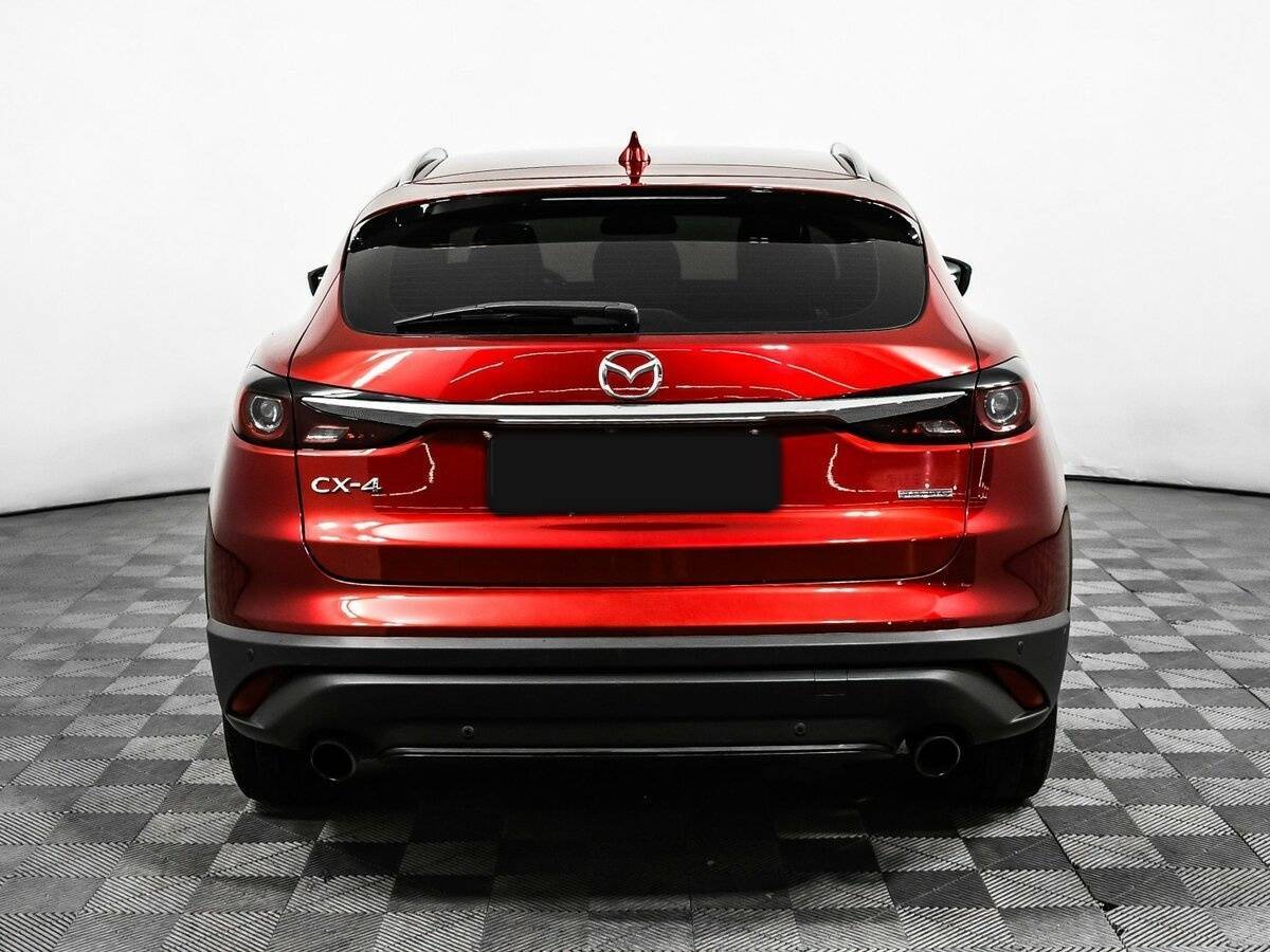 Mazda CX-4 2023 года с пробегом. Фото: #5