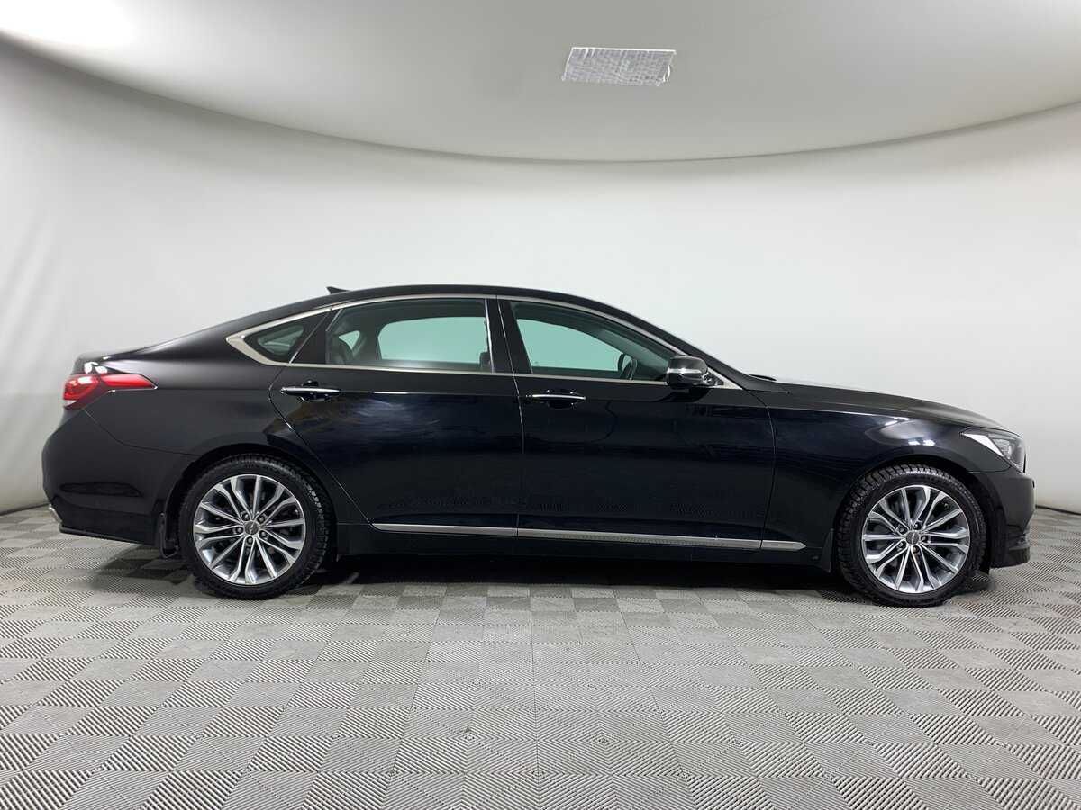 Hyundai Genesis 2016 года с пробегом. Фото: #3