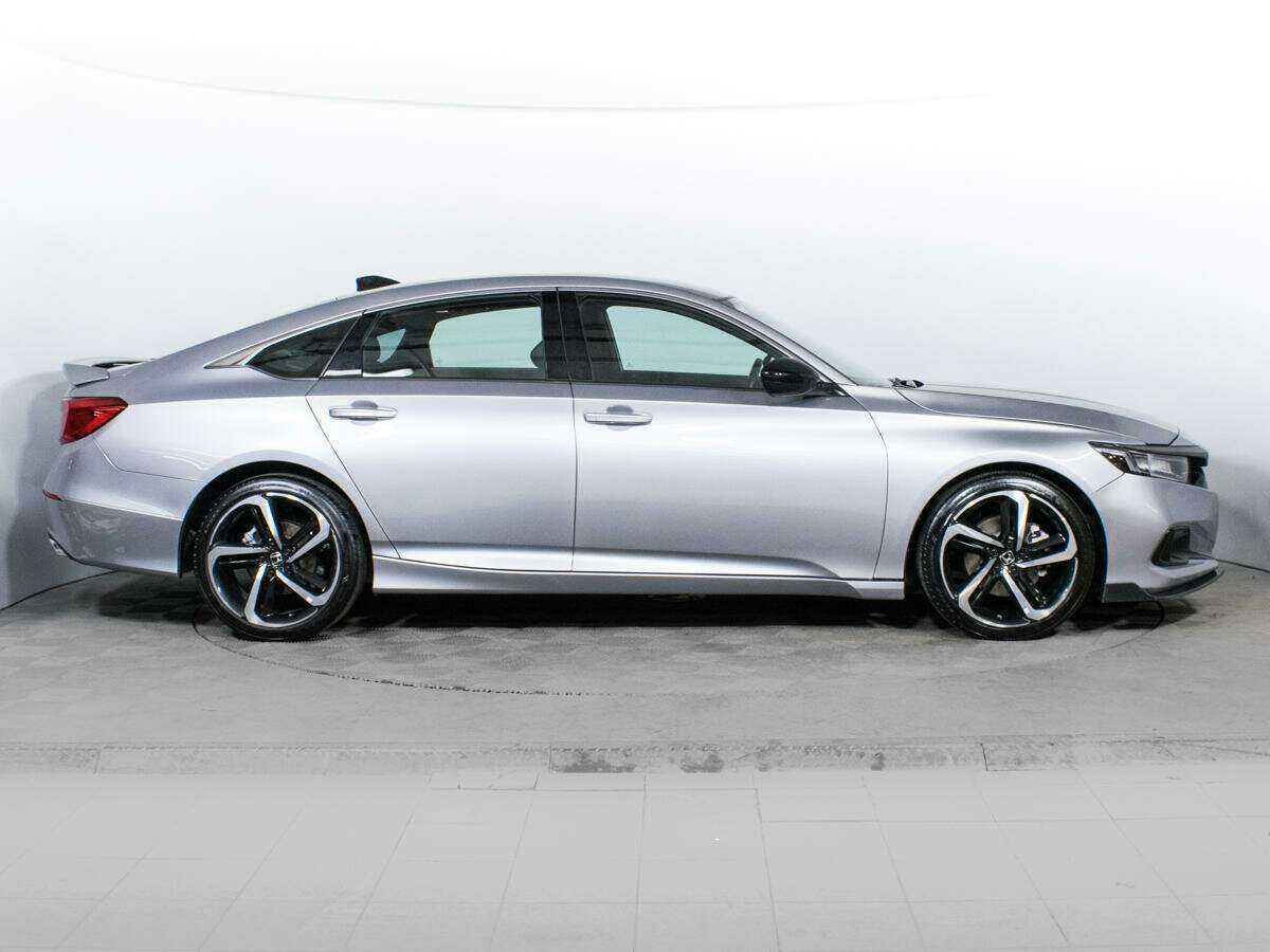 Honda Accord 2022 года с пробегом. Фото: #3