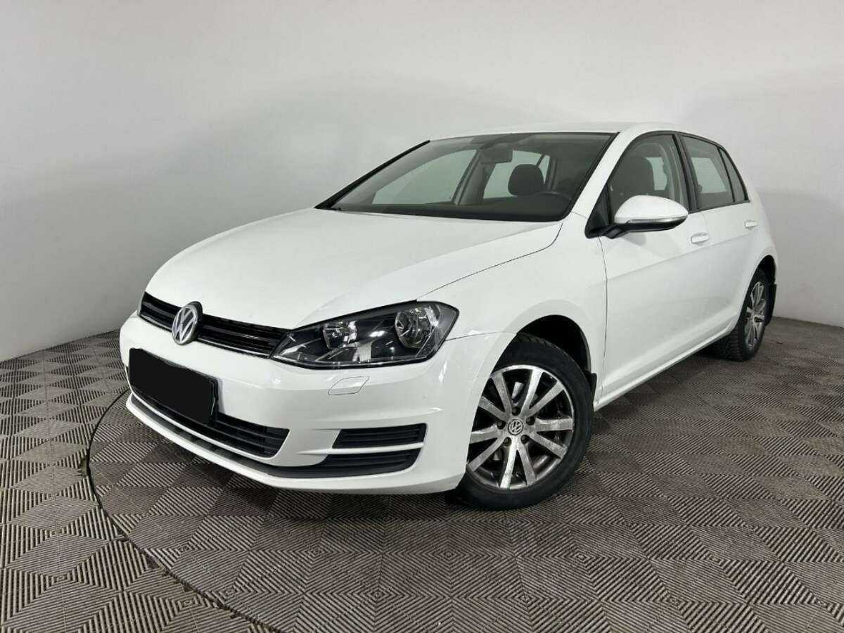 Volkswagen Golf 2015 года с пробегом. Фото: #0