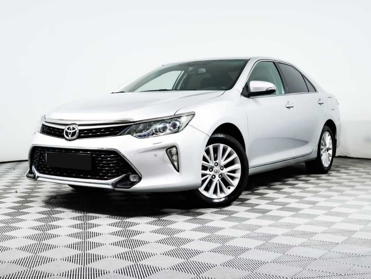 Toyota Camry 2015 года с пробегом. Посмотреть фото