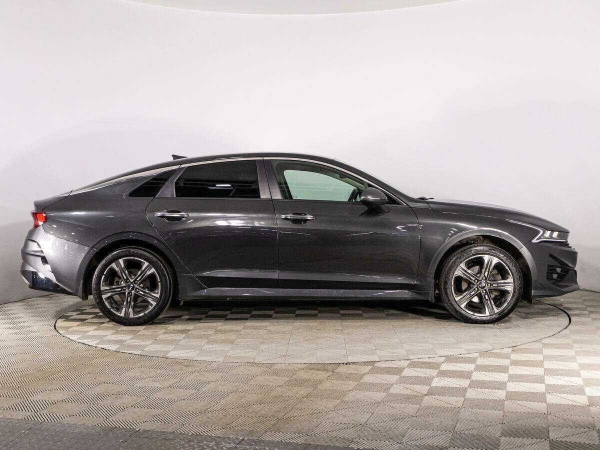 Kia K5 2021 года с пробегом. Фото: #3