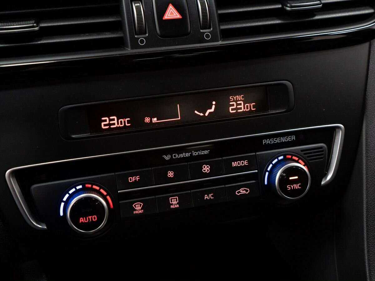 Kia K5 2017 года с пробегом. Фото: #8