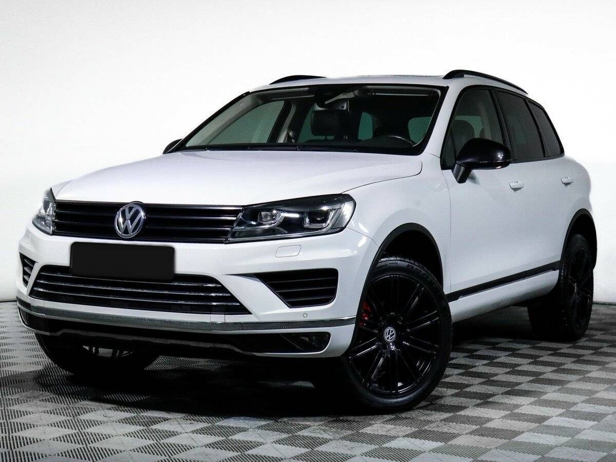 Volkswagen Touareg 2015 года с пробегом. Посмотреть фото