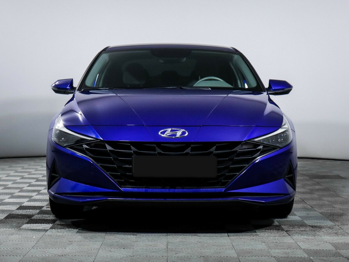 Hyundai Elantra 2021 года с пробегом. Фото: #1