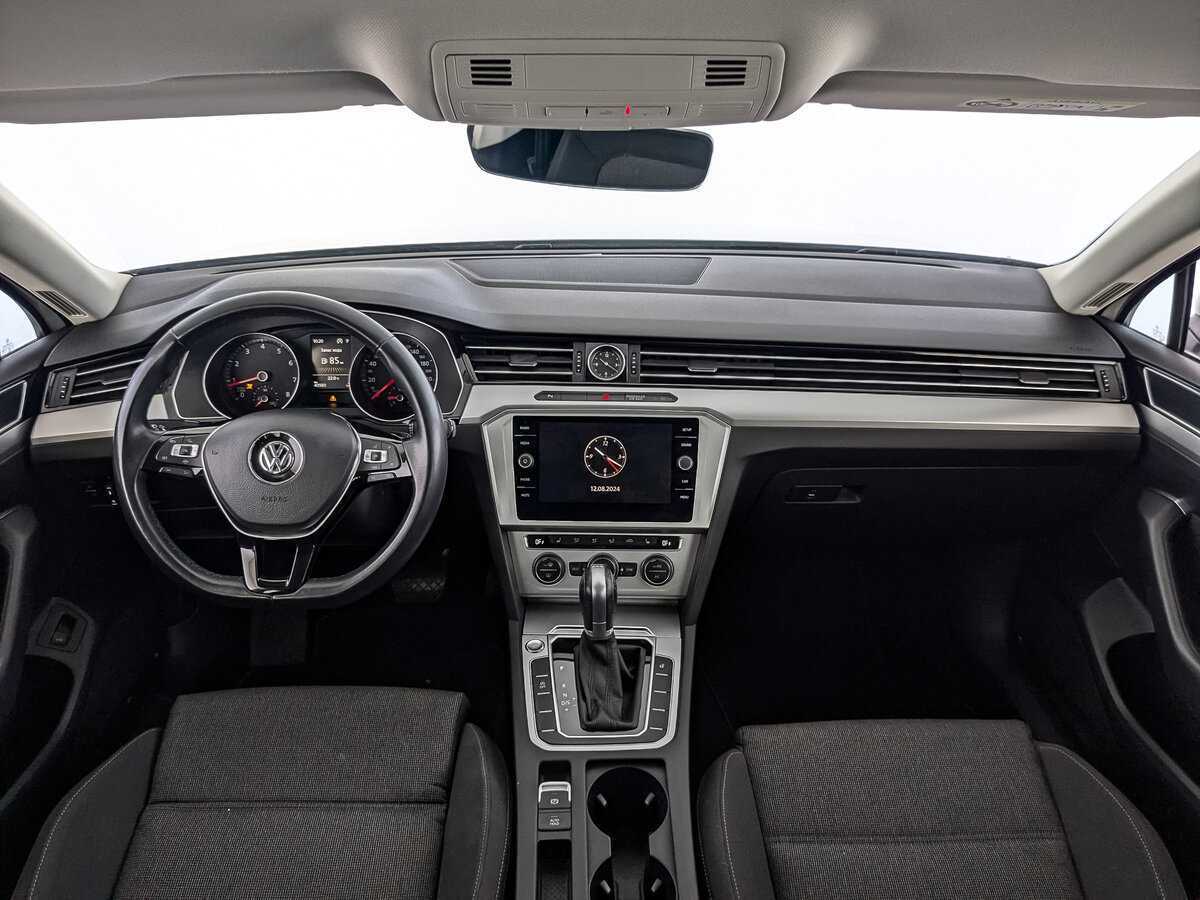 Volkswagen Passat 2019 года с пробегом. Фото: #11