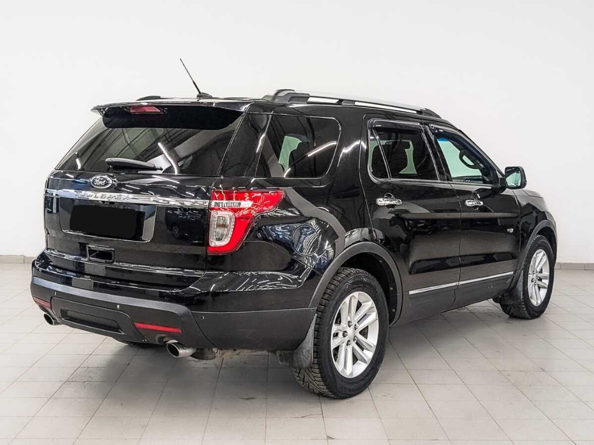 Ford Explorer 2014 года с пробегом. Фото: #4
