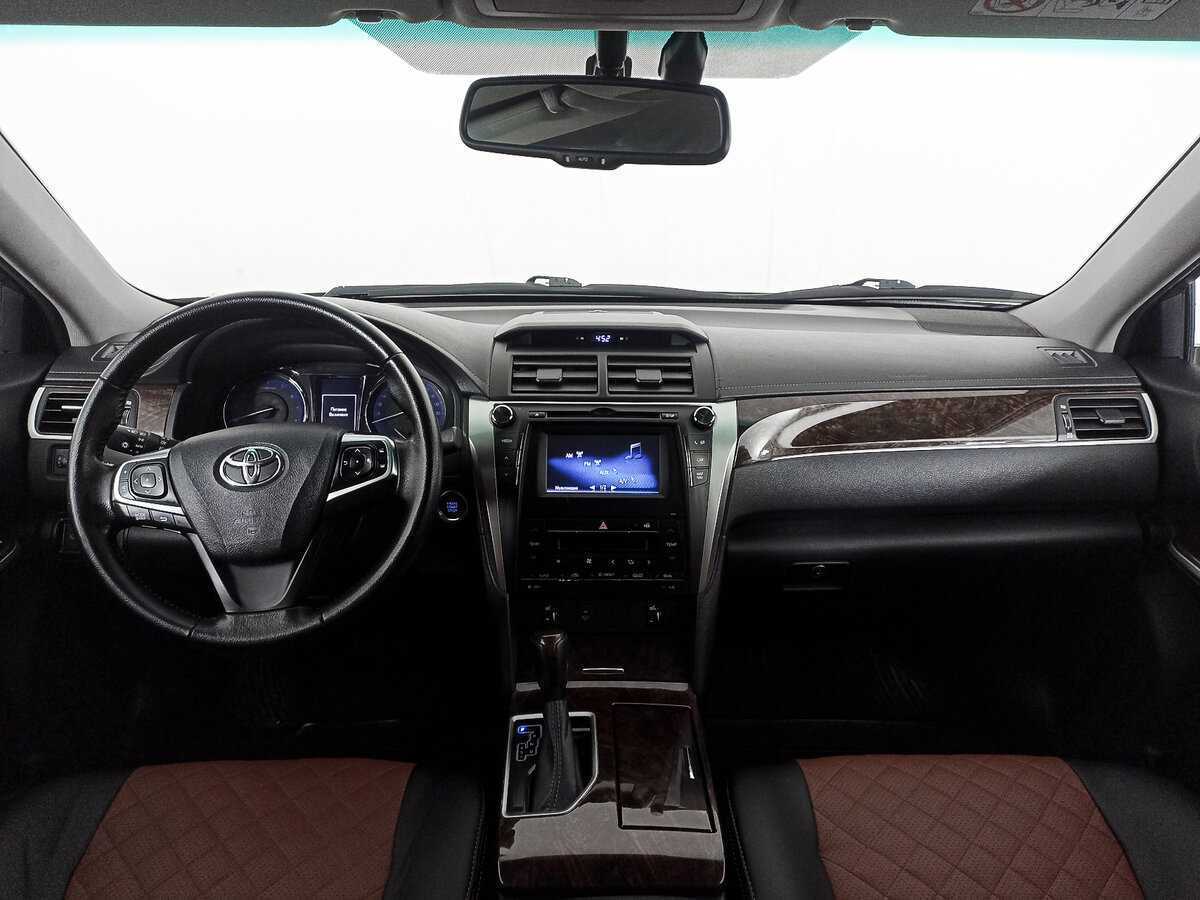 Toyota Camry 2017 года с пробегом. Фото: #13