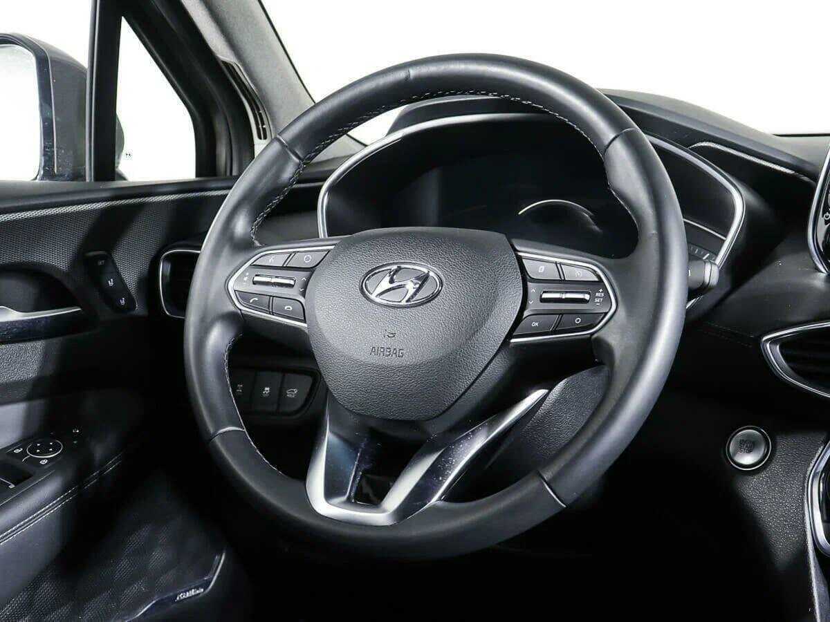 Hyundai Santa Fe 2019 года с пробегом. Фото: #9
