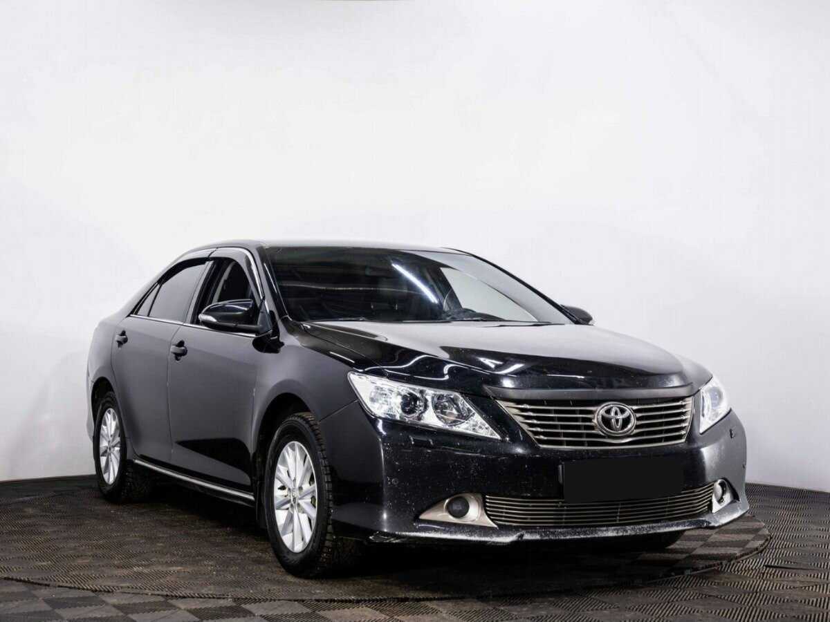 Toyota Camry 2012 года с пробегом. Фото: #2