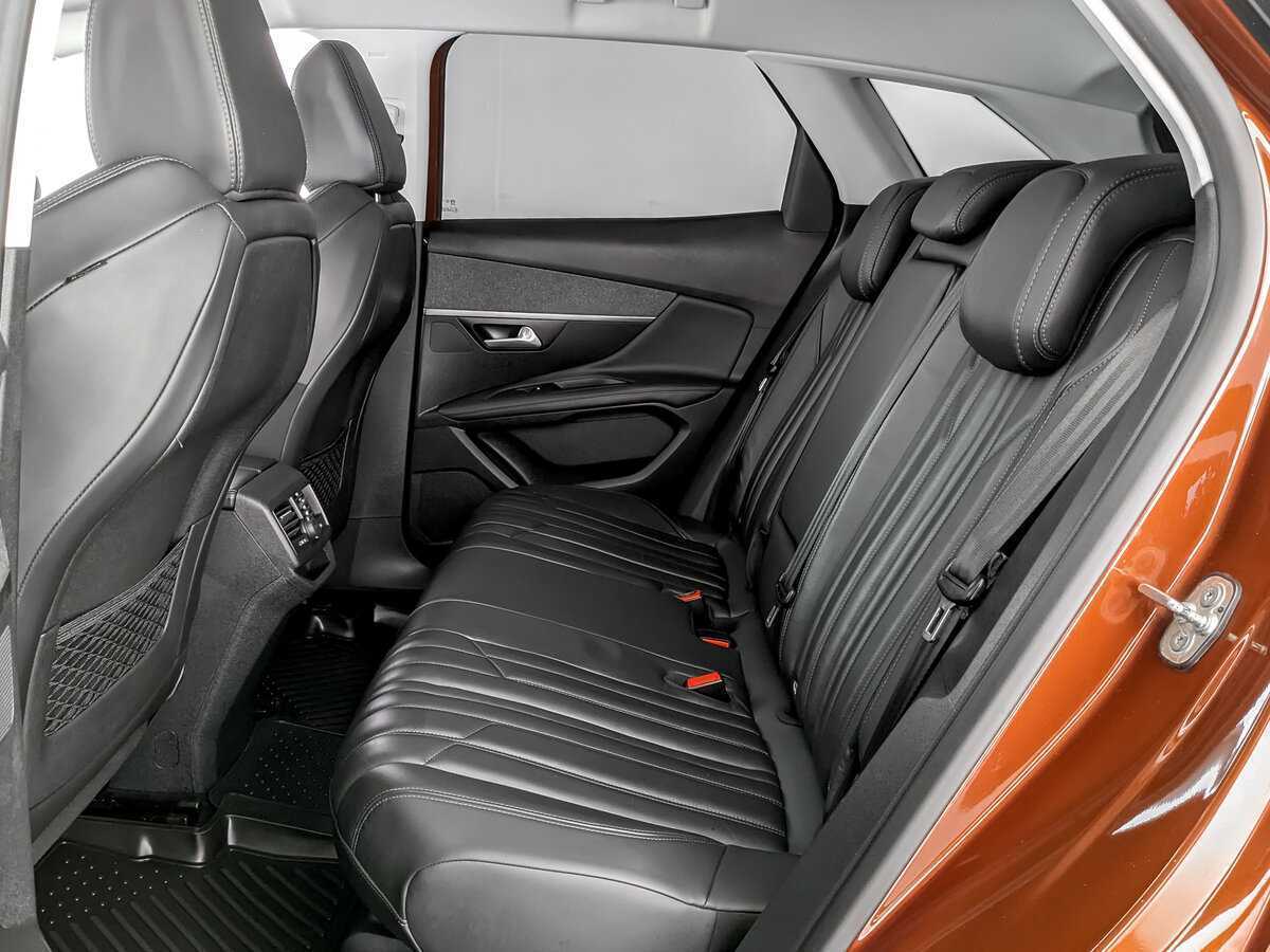 Peugeot 3008 2017 года с пробегом. Фото: #9