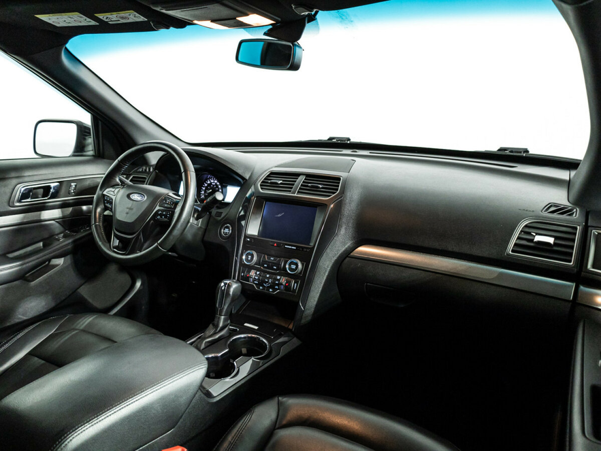 Ford Explorer 2018 года с пробегом. Фото: #6