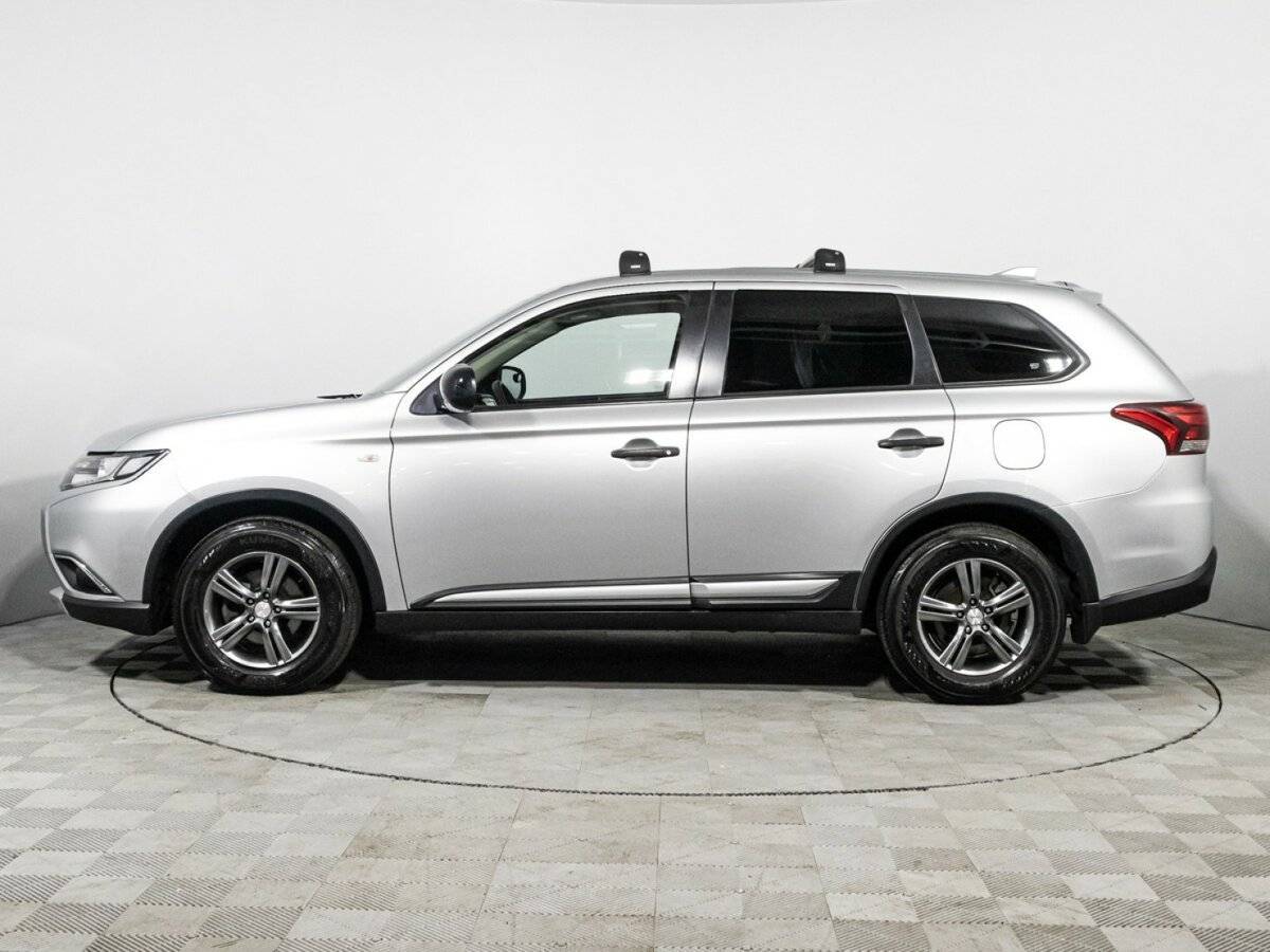 Mitsubishi Outlander 2017 года с пробегом. Фото: #7