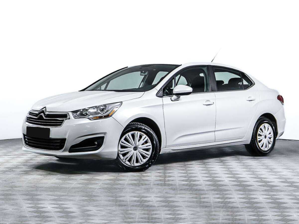 Citroen C4 2015 года с пробегом. Посмотреть фото