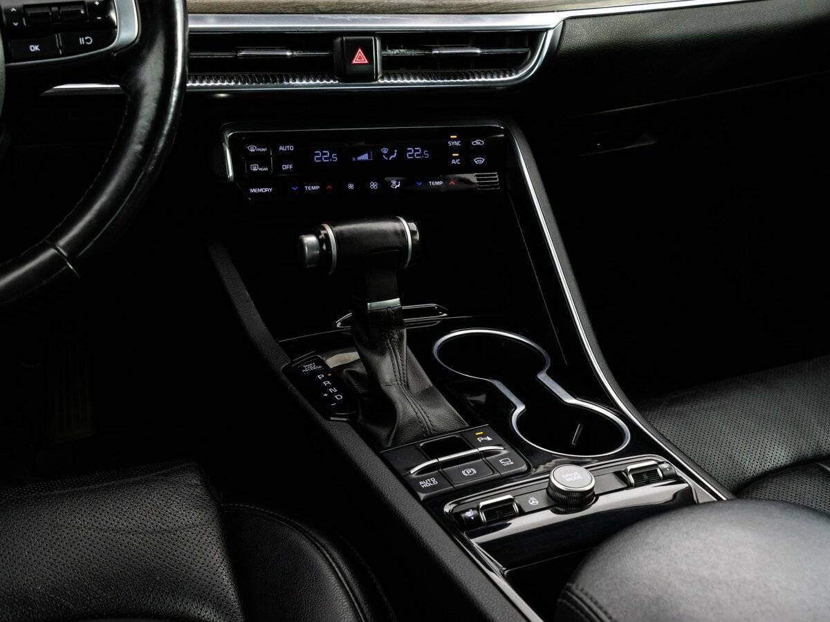 Kia K5 2020 года с пробегом. Фото: #11