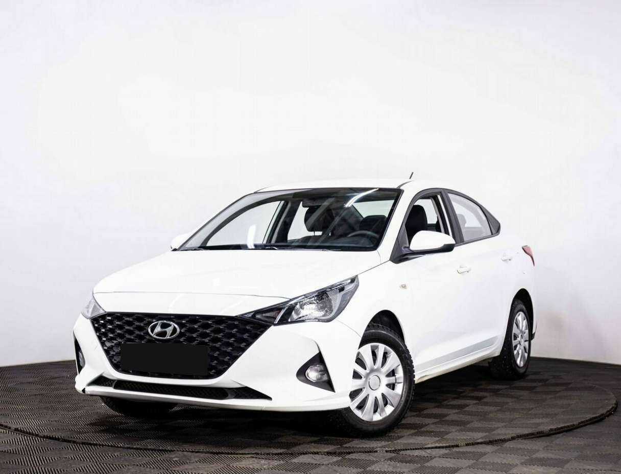 Hyundai Solaris 2020 года с пробегом. Посмотреть фото