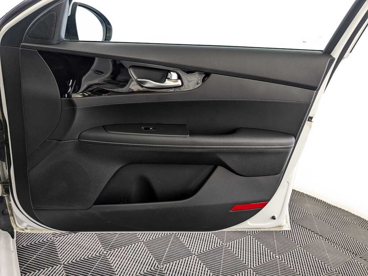 Kia Cerato 2020 года с пробегом. Фото: #22