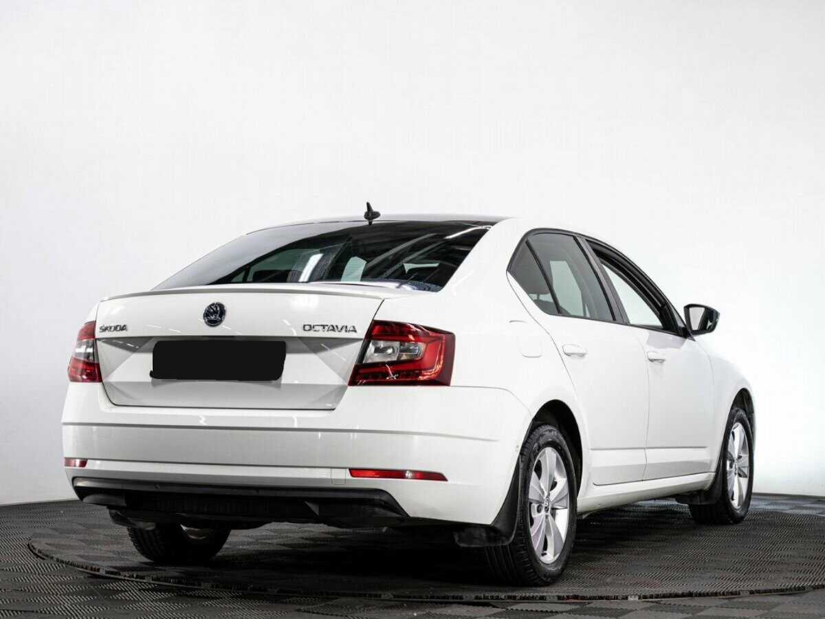 Skoda Octavia 2018 года с пробегом. Фото: #3