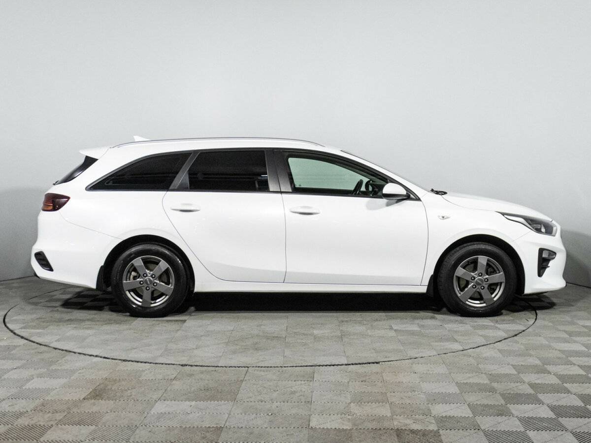 Kia Ceed 2019 года с пробегом. Фото: #3
