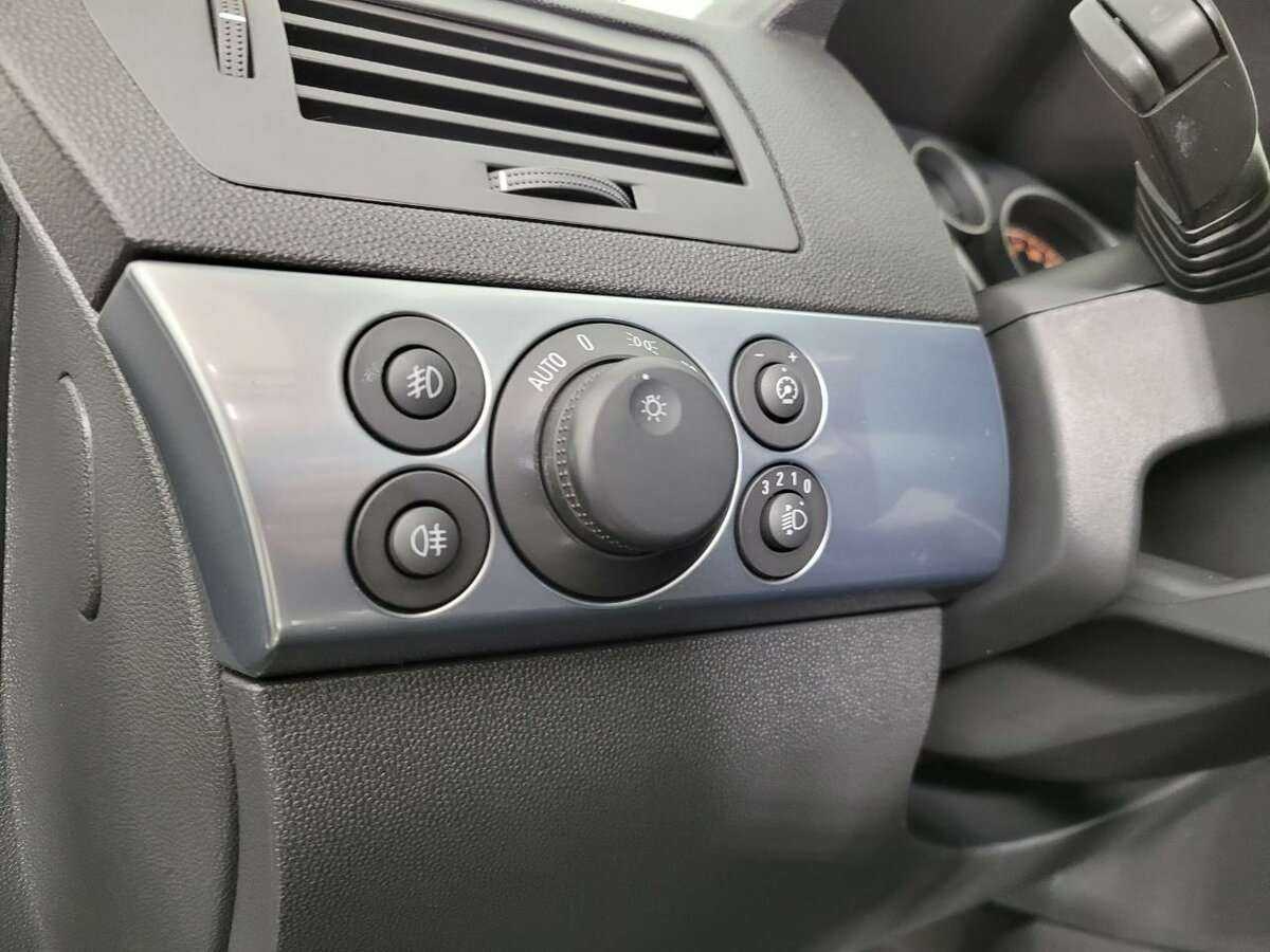 Opel Astra 2012 года с пробегом. Фото: #8