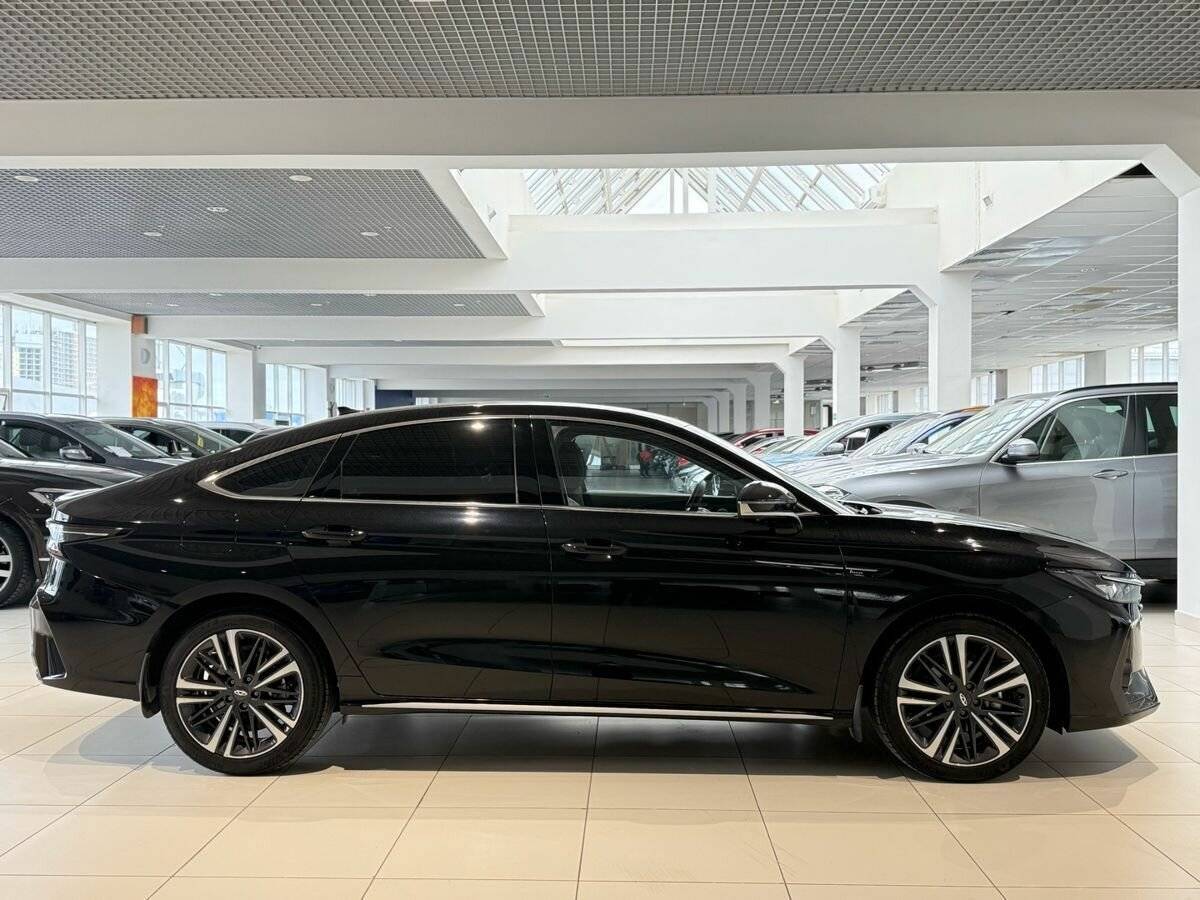 Chery Arrizo 8 2024 года с пробегом. Фото: #8