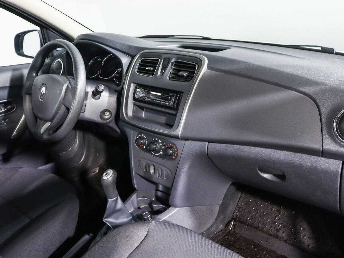 Renault Logan 2014 года с пробегом. Фото: #6