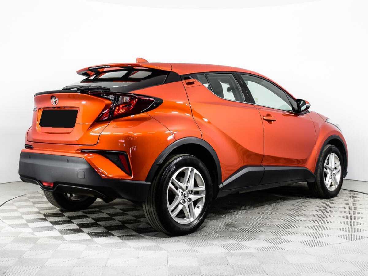 Toyota C-HR 2020 года с пробегом. Фото: #4