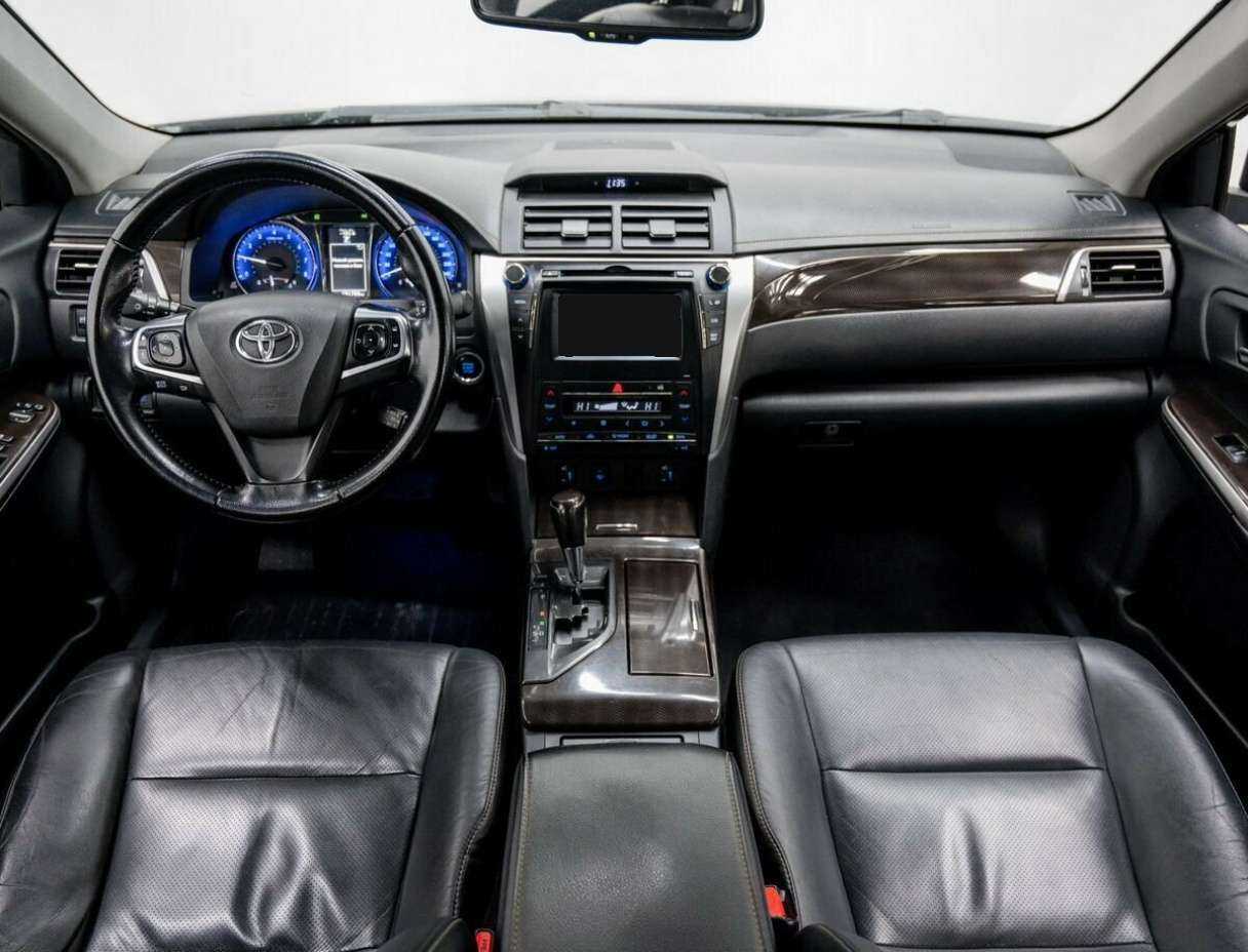 Toyota Camry 2015 года с пробегом. Фото: #9