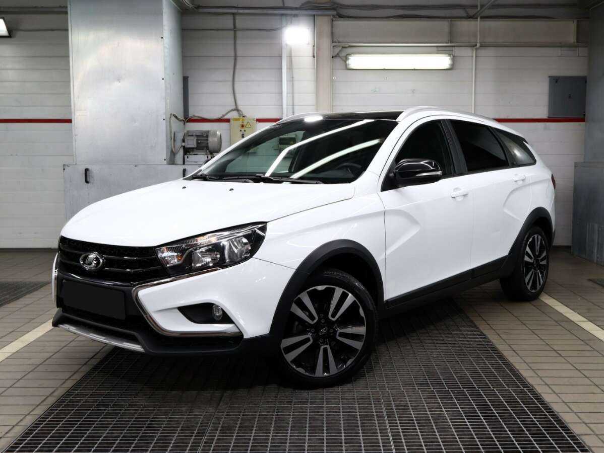 Lada (ВАЗ) Vesta 2021 года с пробегом. Посмотреть фото