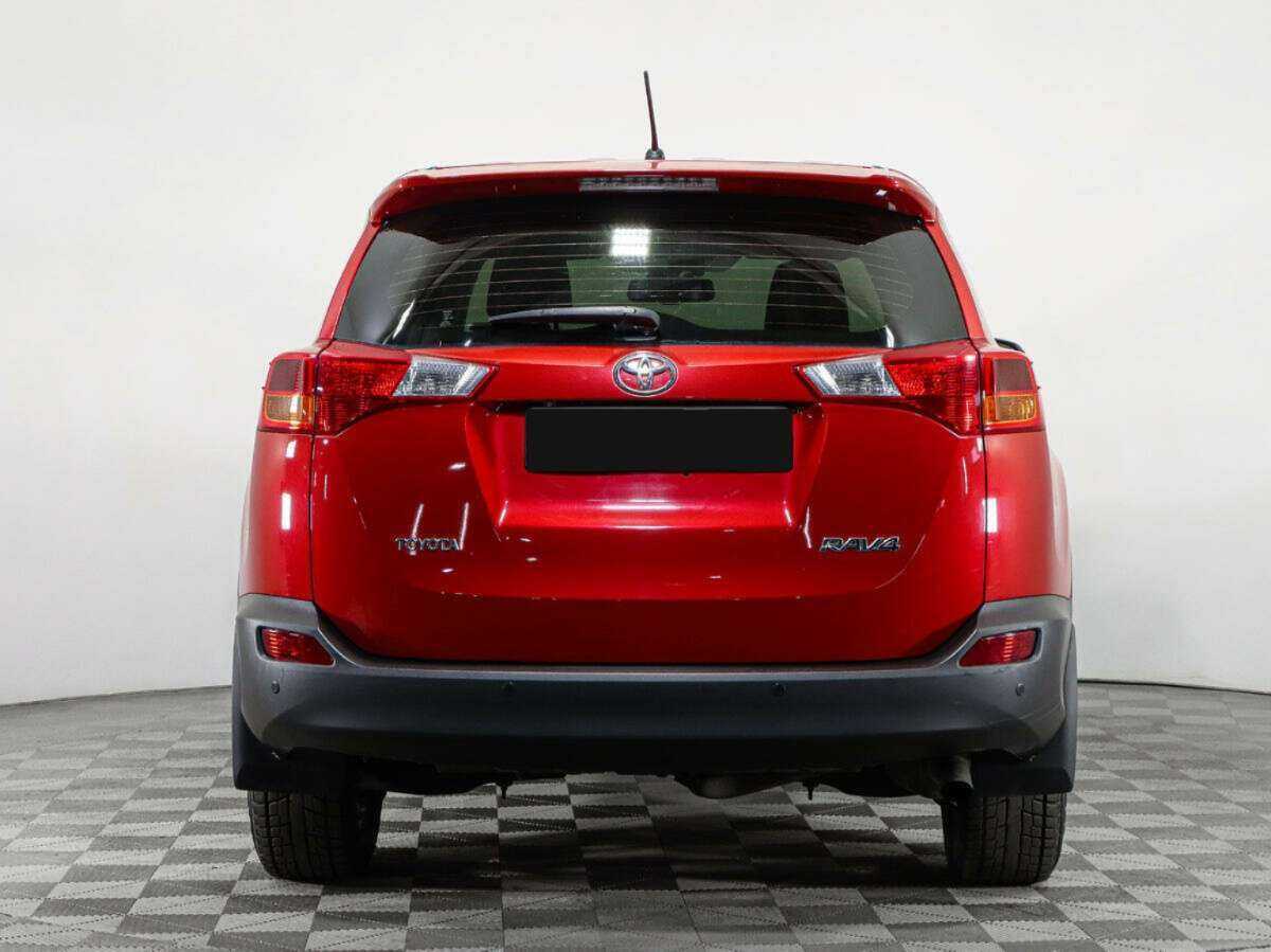 Toyota RAV4 2015 года с пробегом. Фото: #4