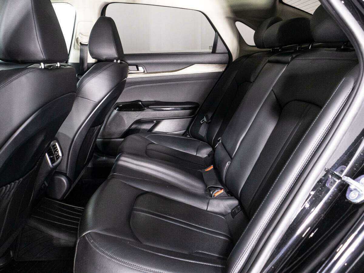 Kia K5 2021 года с пробегом. Фото: #9