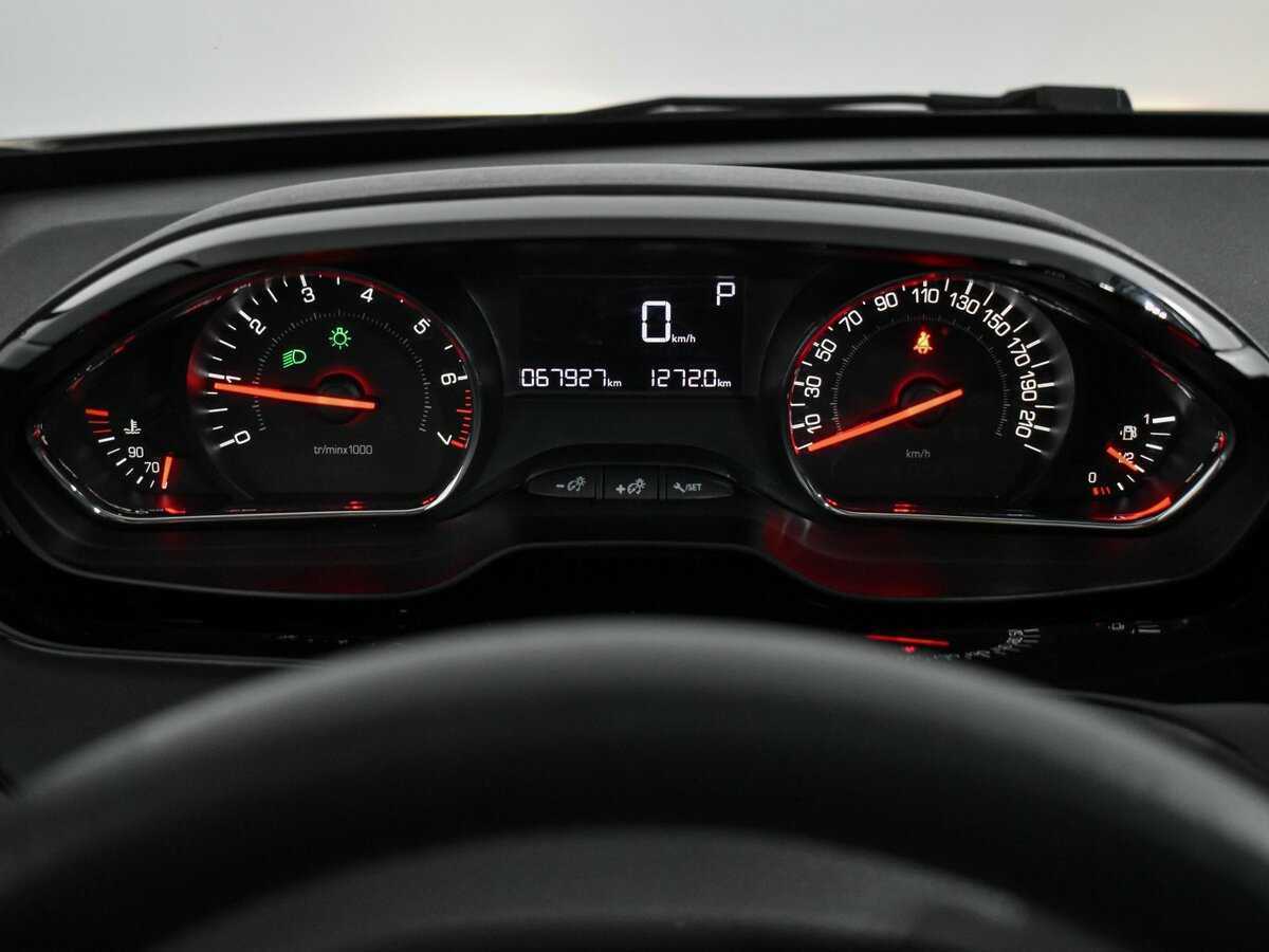 Peugeot 208 2014 года с пробегом. Фото: #15