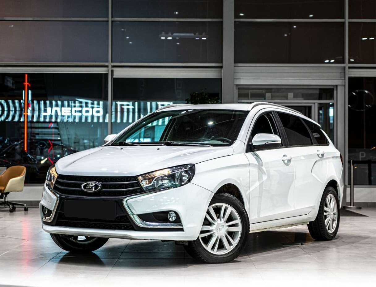 Lada (ВАЗ) Vesta 2019 года с пробегом. Посмотреть фото