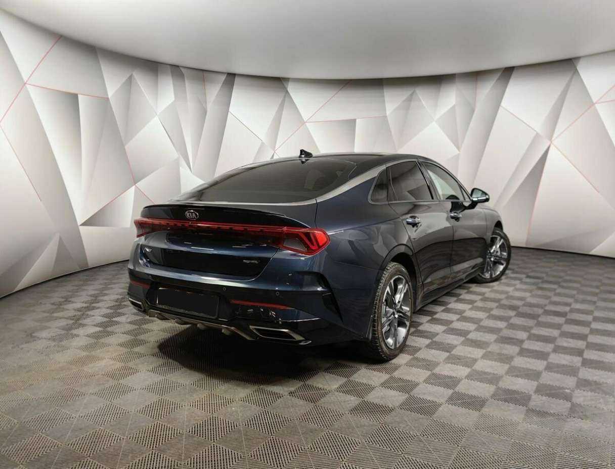 Kia K5 2021 года с пробегом. Фото: #1
