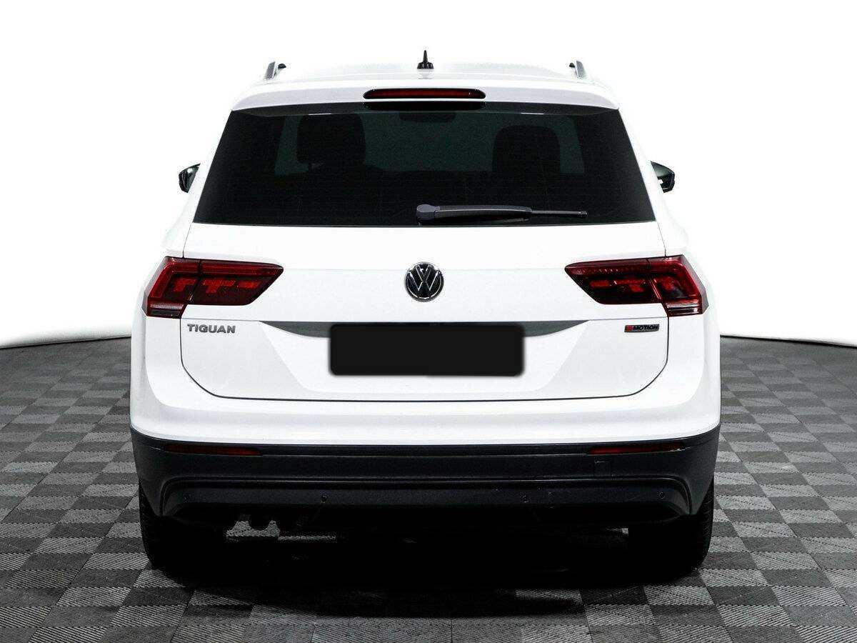 Volkswagen Tiguan 2018 года с пробегом. Фото: #5