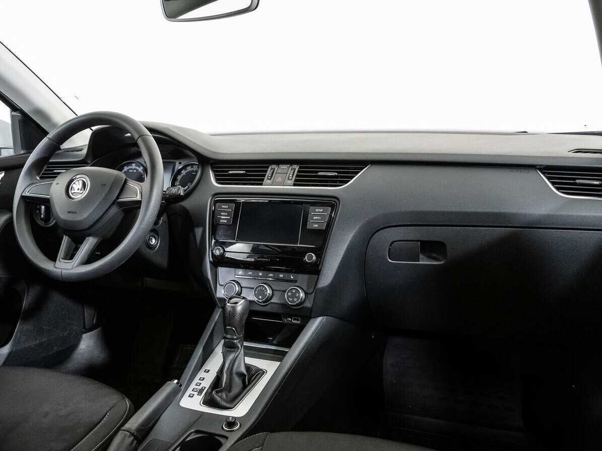 Skoda Octavia 2018 года с пробегом. Фото: #8