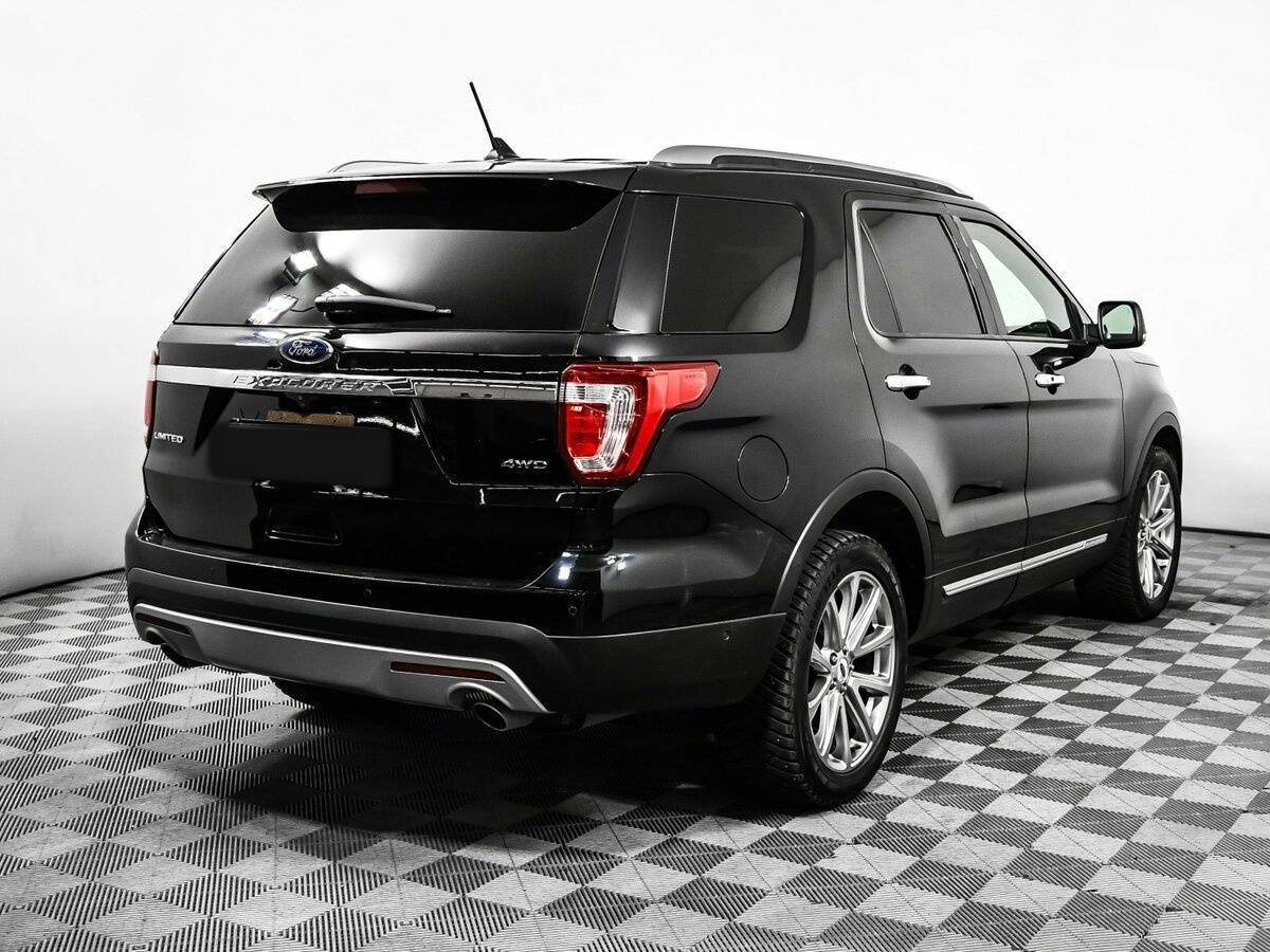 Ford Explorer 2017 года с пробегом. Фото: #4