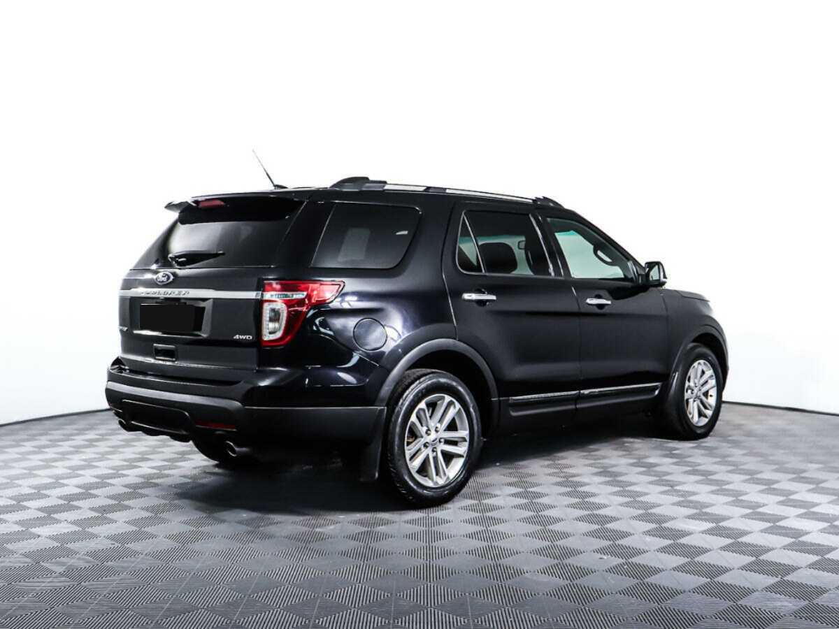Ford Explorer 2015 года с пробегом. Фото: #4