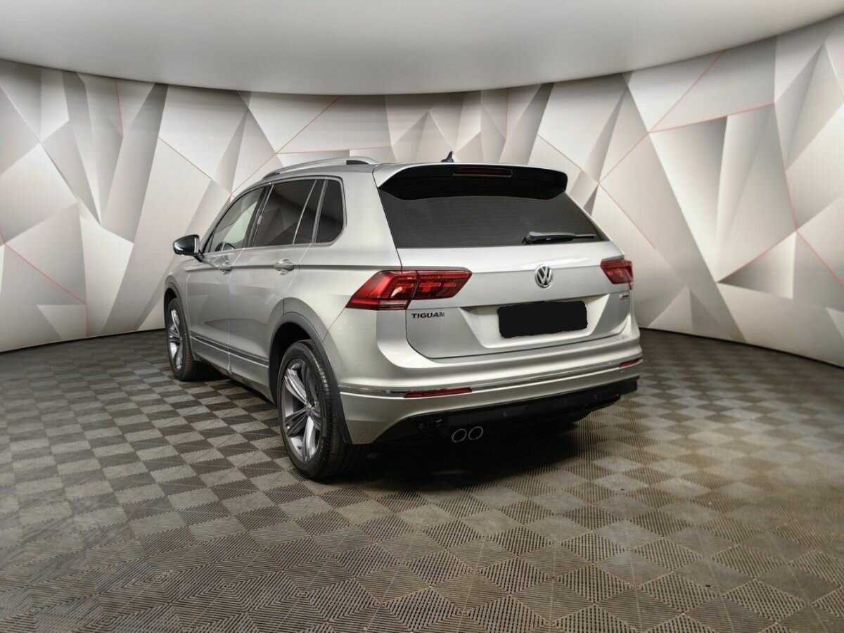 Volkswagen Tiguan 2018 года с пробегом. Фото: #2