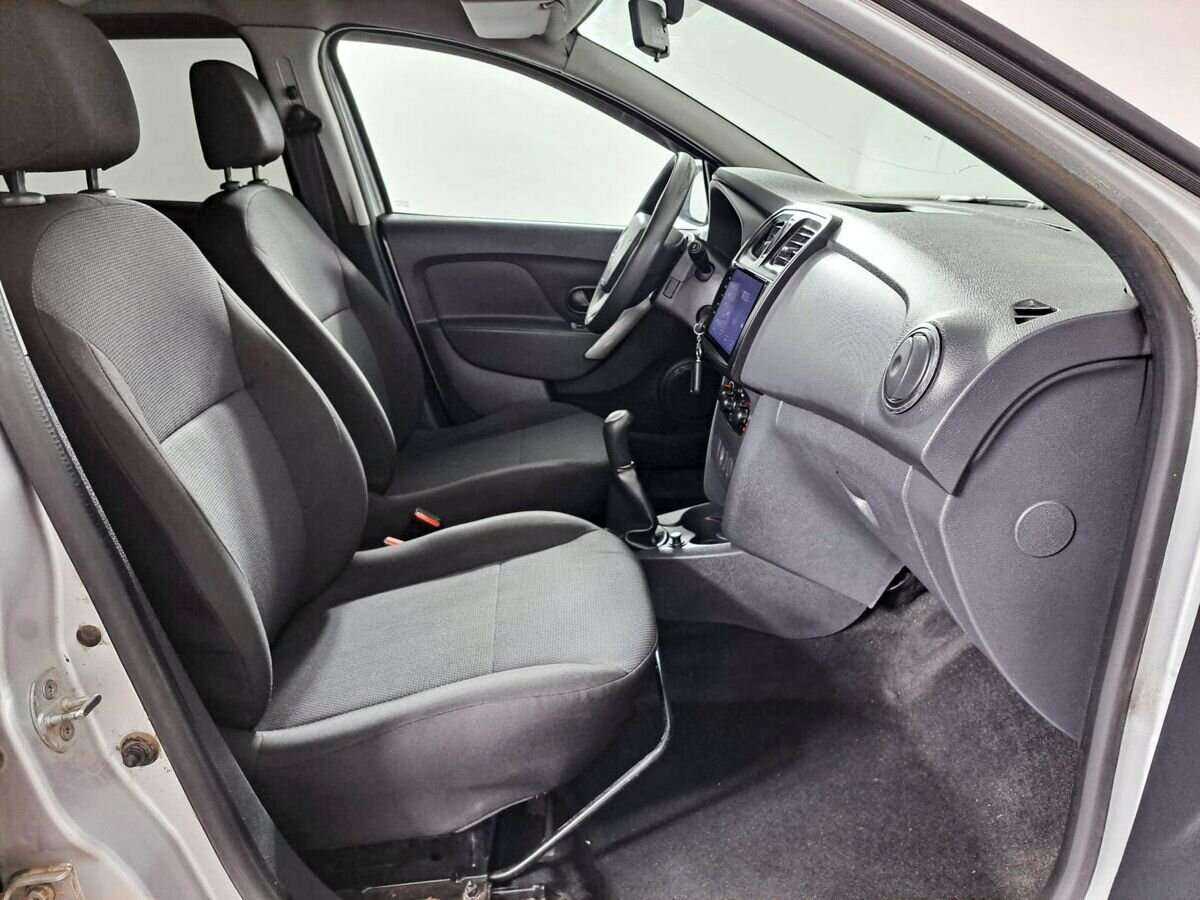 Renault Logan 2014 года с пробегом. Фото: #8