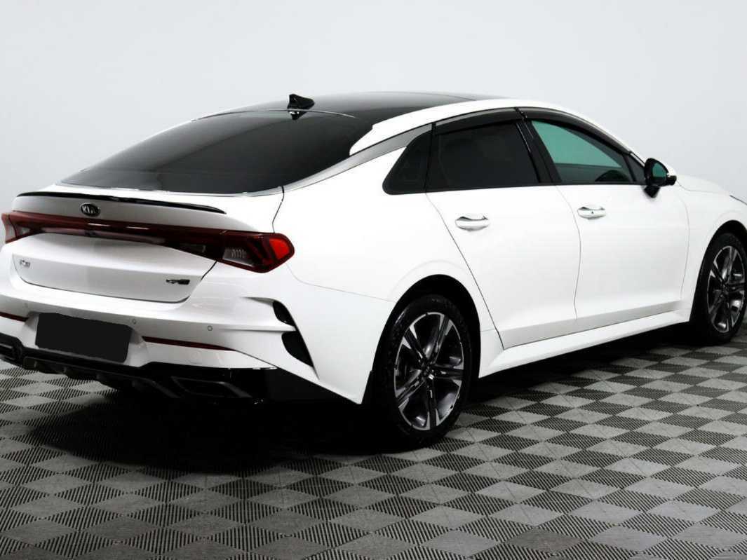 Kia K5 2021 года с пробегом. Фото: #4