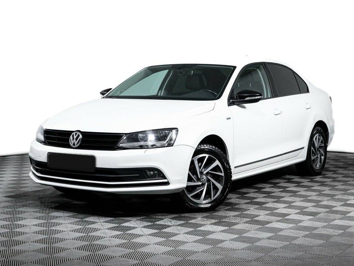 Volkswagen Jetta 2017 года с пробегом. Посмотреть фото