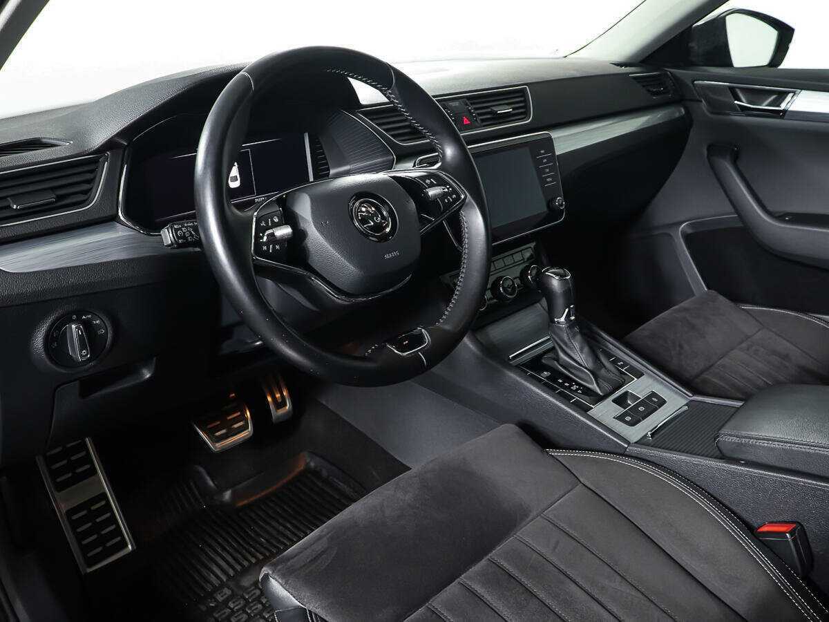 Skoda Superb 2021 года с пробегом. Фото: #12